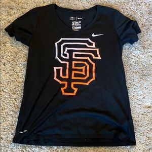 SF Giants dri-fit Tshirt